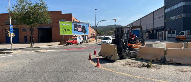 Obres de millora a la mobilitat al carrer Comerç amb Laureà Miró